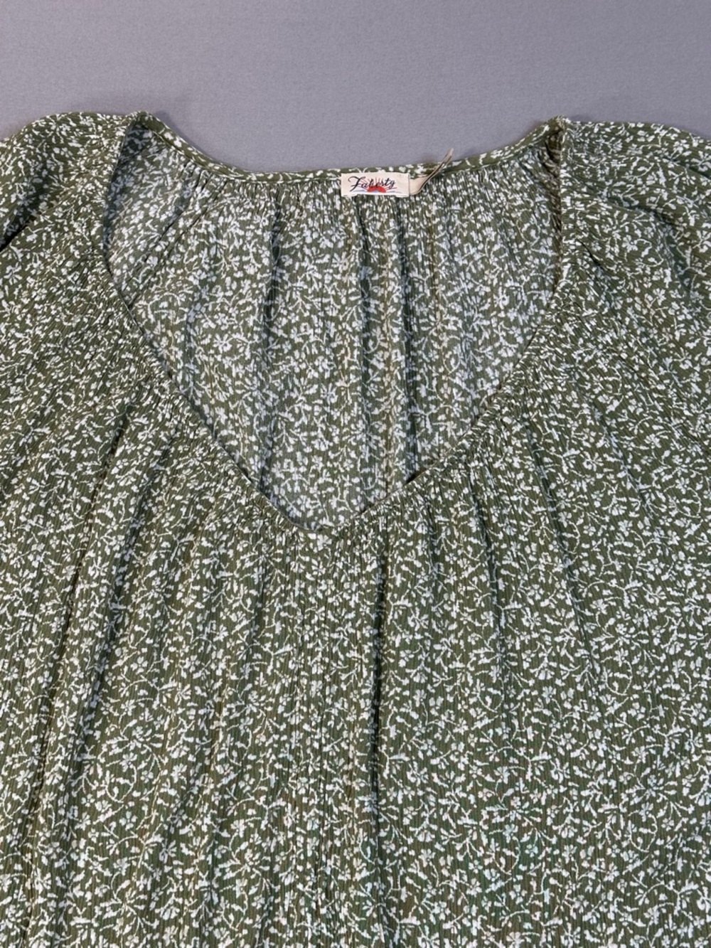 Faherty Amira Top, Ditsy Floral, Flowy V-Neck, Elbow Sleeve- Womens Large - Picture 4 of 14